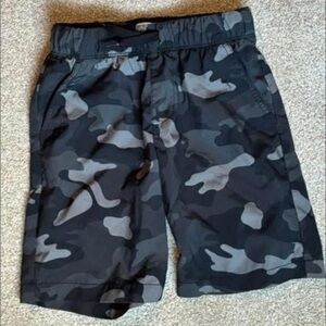 Boys Old navy DriFit material size 8